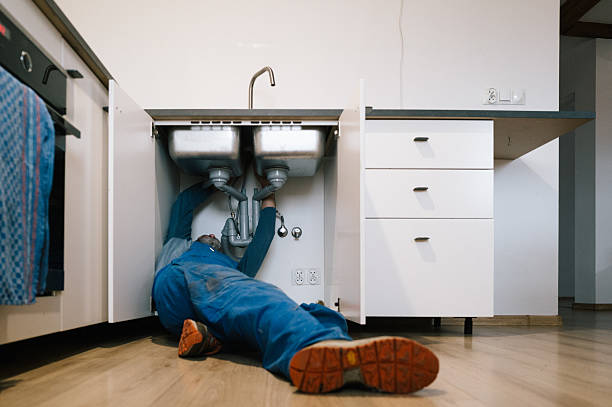 Professional Leak Detection technician working in Rains, SC